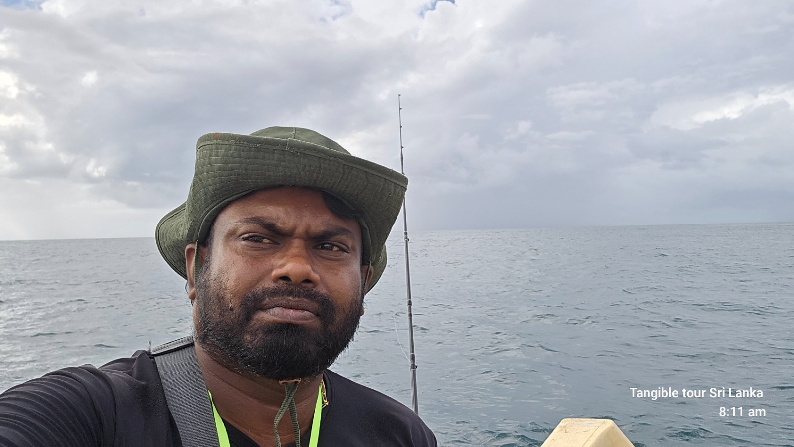 Local skipper steering the boat offshore from Tangalle